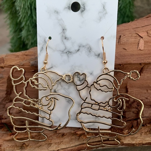 Jewelry - Gold Santa Earrings
